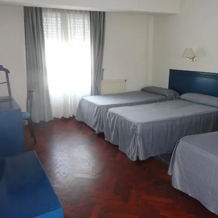 Plaza Hotel 2*