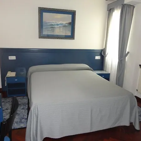Hotel Plaza Vigo