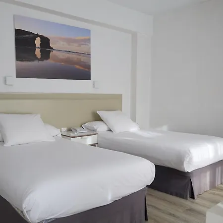 Ξενοδοχείο Plaza 2*