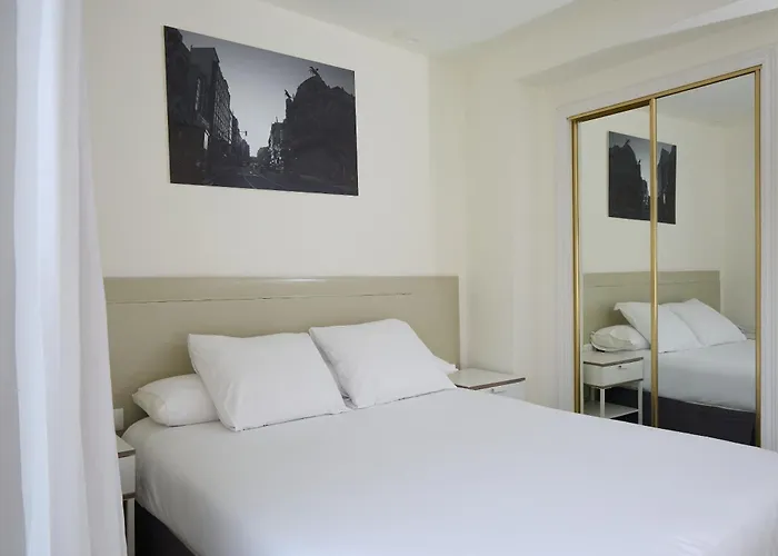 Plaza Ξενοδοχείο 2*