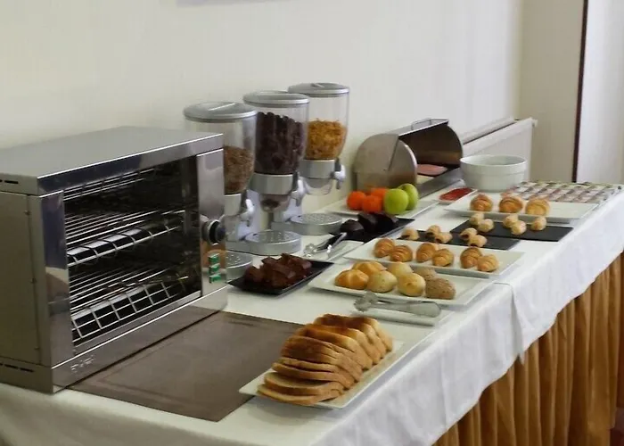 Plaza Ξενοδοχείο 2*